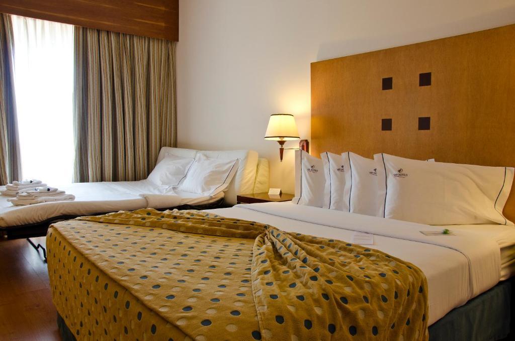 Vip Executive Santa Iria Hotel Санта Ирия да Азоя Стая снимка