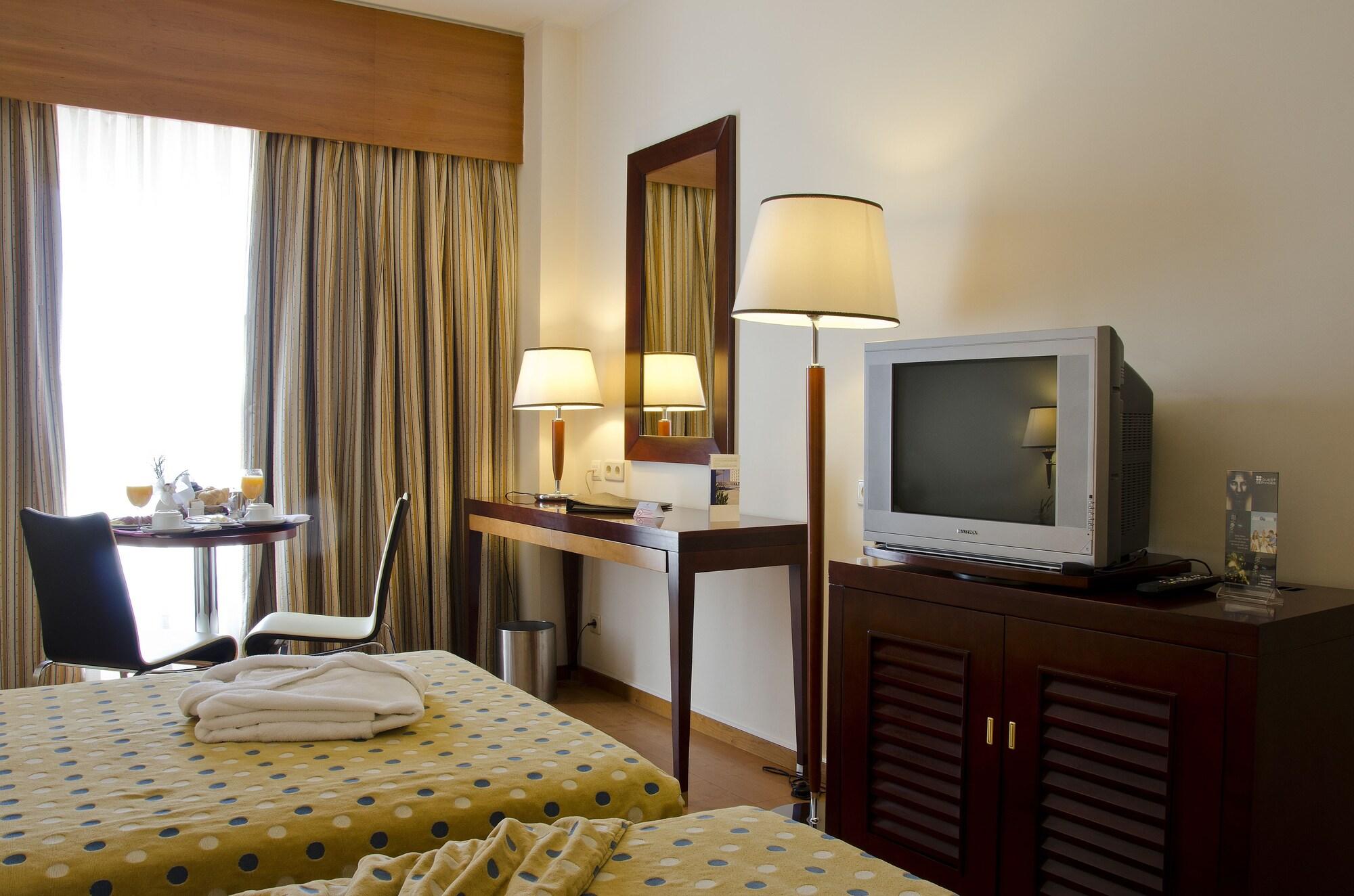 Vip Executive Santa Iria Hotel Санта Ирия да Азоя Екстериор снимка