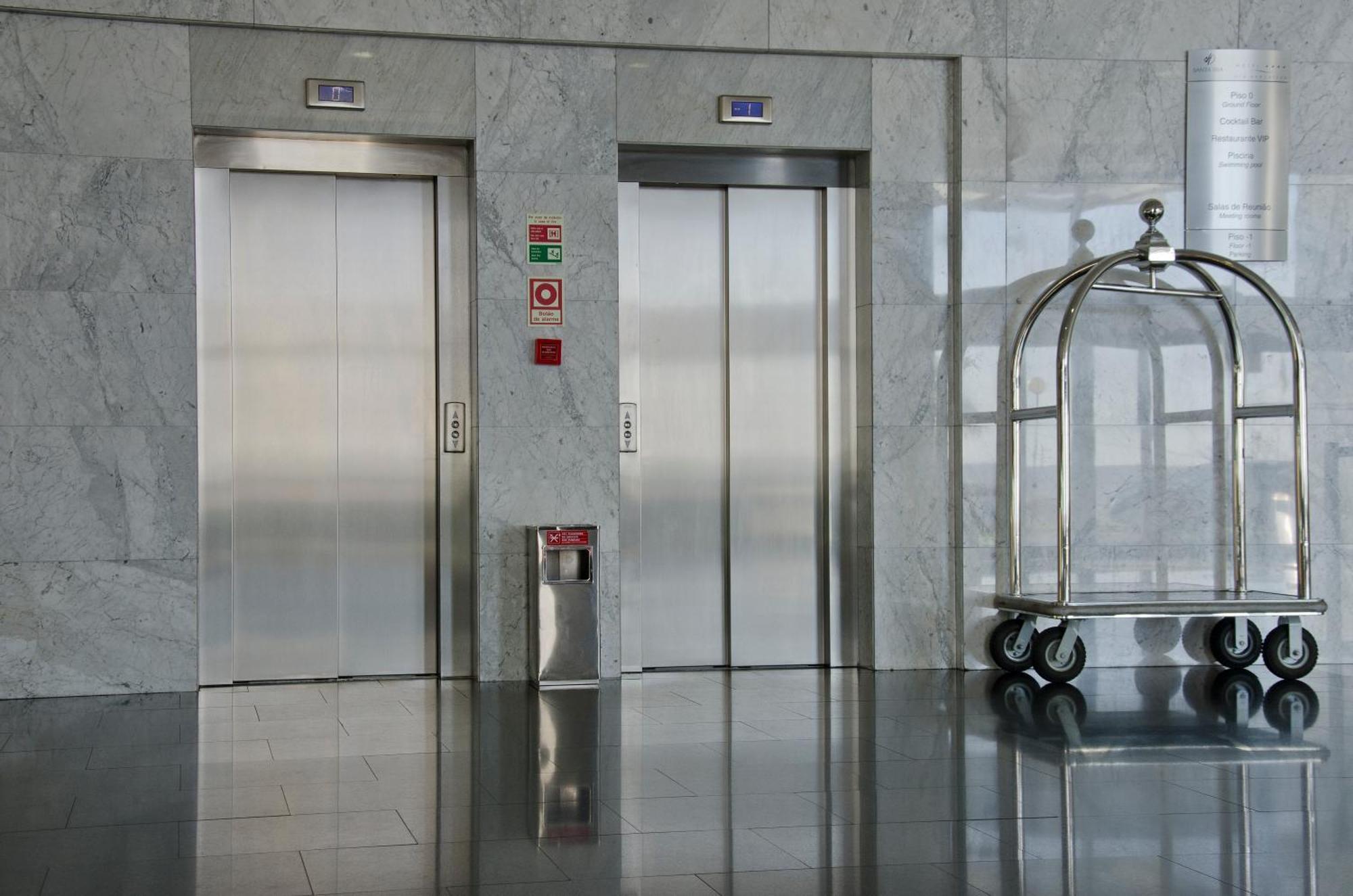 Vip Executive Santa Iria Hotel Санта Ирия да Азоя Екстериор снимка
