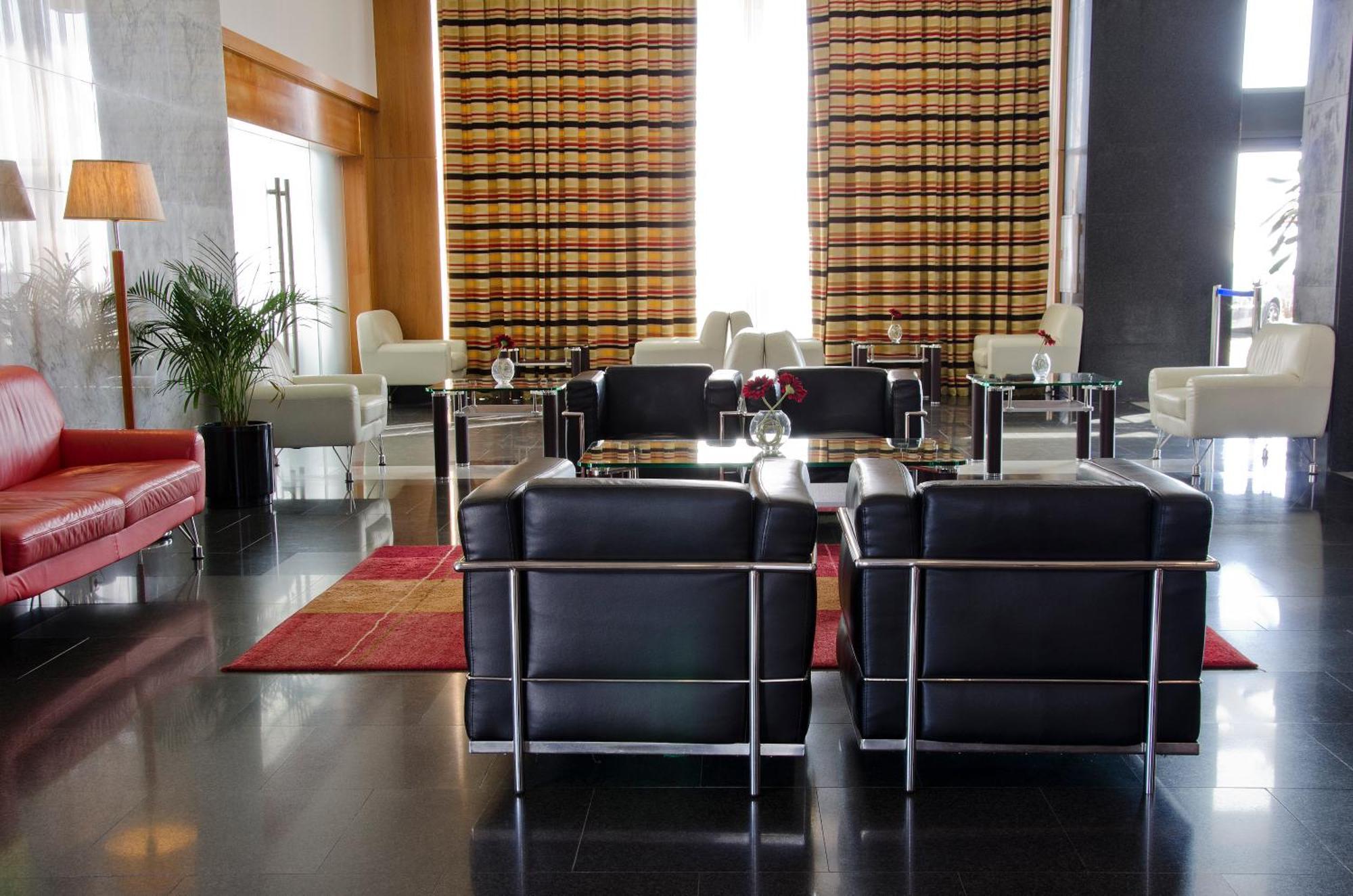 Vip Executive Santa Iria Hotel Санта Ирия да Азоя Екстериор снимка