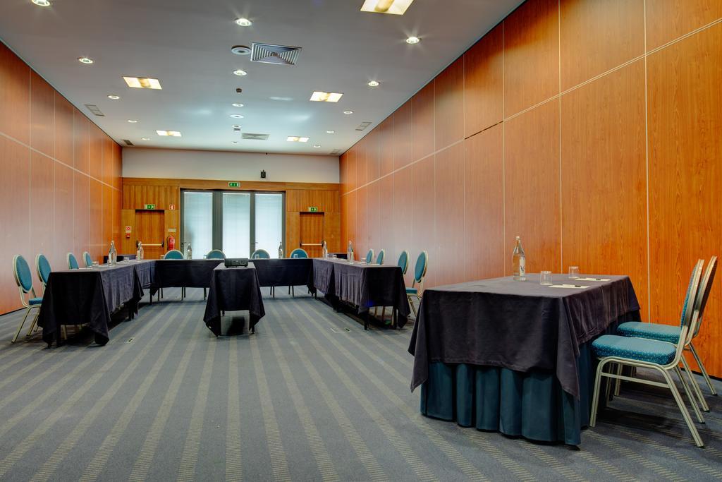 Vip Executive Santa Iria Hotel Санта Ирия да Азоя Екстериор снимка