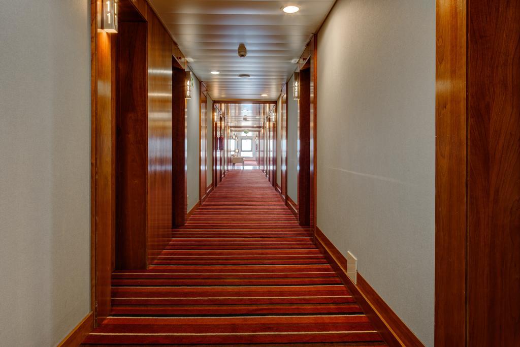 Vip Executive Santa Iria Hotel Санта Ирия да Азоя Екстериор снимка